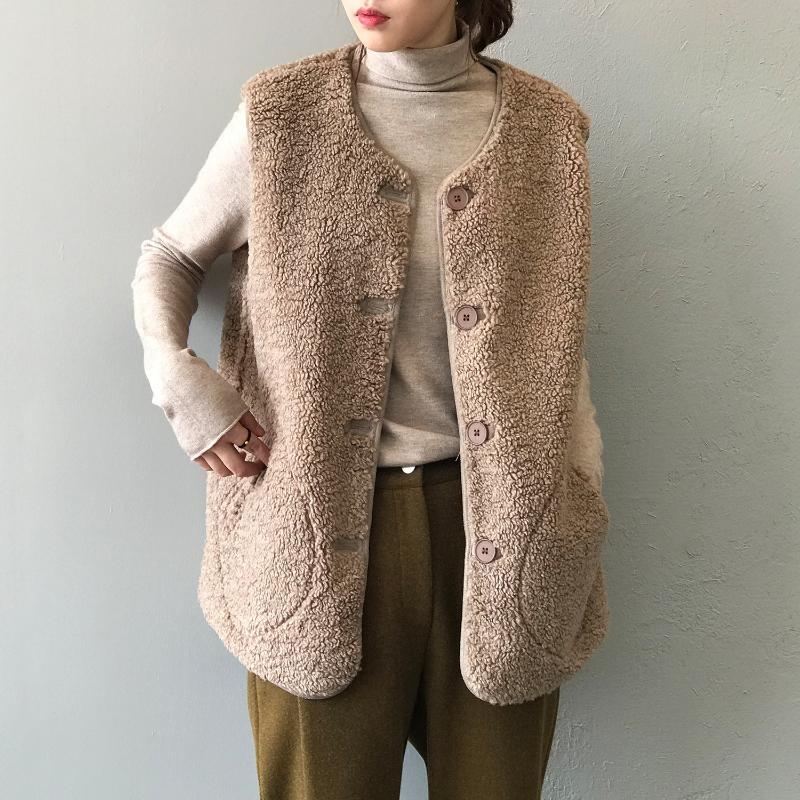 Mooirue Winter Women Vest Coat Slim Single Breasted Lamb Loose Vest Vintage Casual Cardigan Feminine Tops, Beige
Mooirue Winter Women Vest Coat Slim Single Breasted Lamb Loose Vest Vintage Casual Cardigan Feminine Tops, Beige