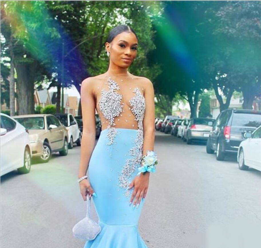 2020 See Through Lace Mermaid Evening Dresses Beaded Appliques Black Girls Arabic Prom Gowns Satin Sweep Train Red Carpet Party Dress