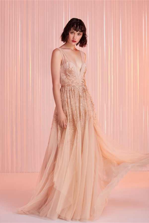 Fation Evening Dresses Deep-V Strap Dress Tulle Lace Dress Sweep Train Custom Made Sexy Prom Dress