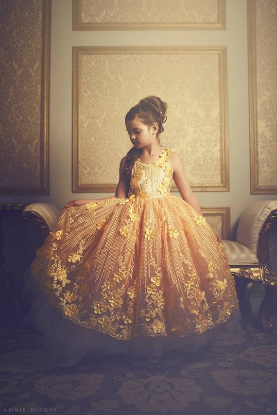 Cute Yellow Flower Girl Dresses Jewel Neck Lace 3D Floral Appliqued A Line Girls Pageant Dress Real Pictures Kids Ball Gown Party Wear