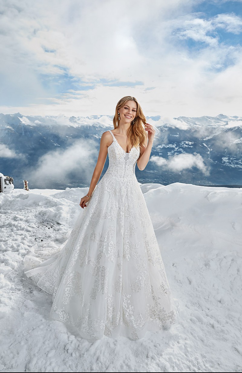 Beautiful A Line Wedding Dresses Spaghetti Applique Sequins Wedding Dresses Tulle Sweep Train Bridal Gowns Bohemia Vestidos De Novia