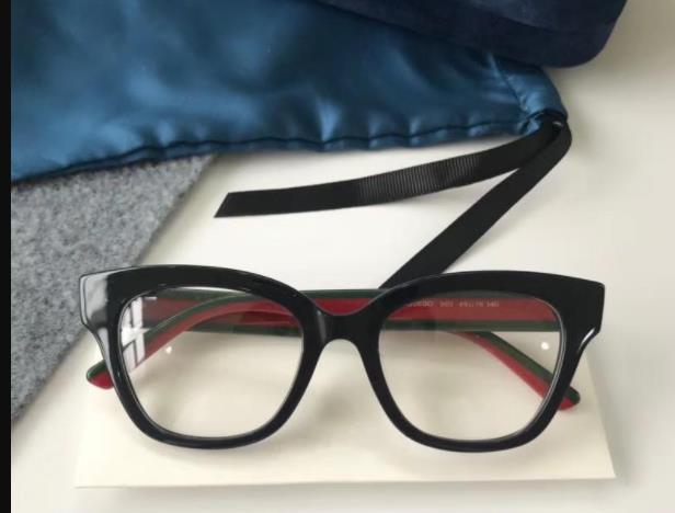 Wholesale- frame women men brand designer eyeglass frames designer brand eyeglasses frame clear lens glasses frame oculos 0060
Wholesale- frame women men brand designer eyeglass frames designer brand eyeglasses frame clear lens glasses frame oculos 0060