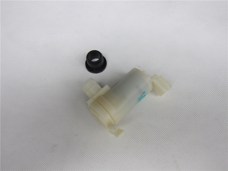 

Windshield Washer tank bottle pump for Mazda 2 2007-12 DE DG hatchback sedan DG99-67-482 DG80-67-482 wiper motor