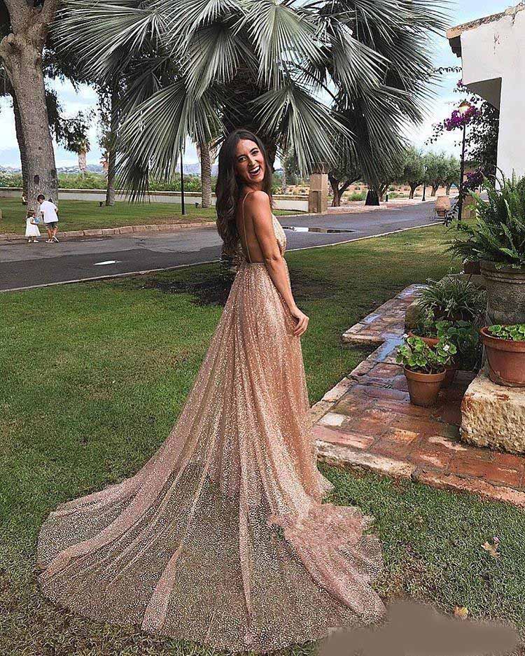 2020 Glitz Gold Sequined Prom Dresses Long Spaghetti Backless Vintage Evening Dress Formal Party Celebrity Wear Gowns