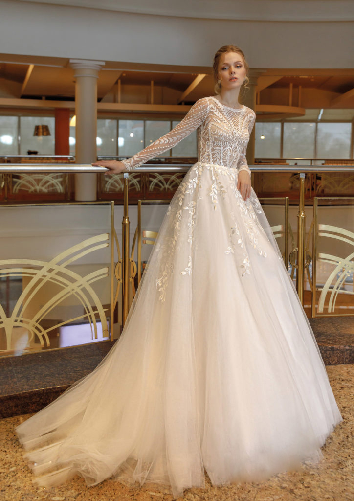 Elegant Lace Long Sleeves Wedding Dresses Sheer Bateau Neck Appliqued Bridal Gowns Sweep Train Tulle A Line robe de mariée