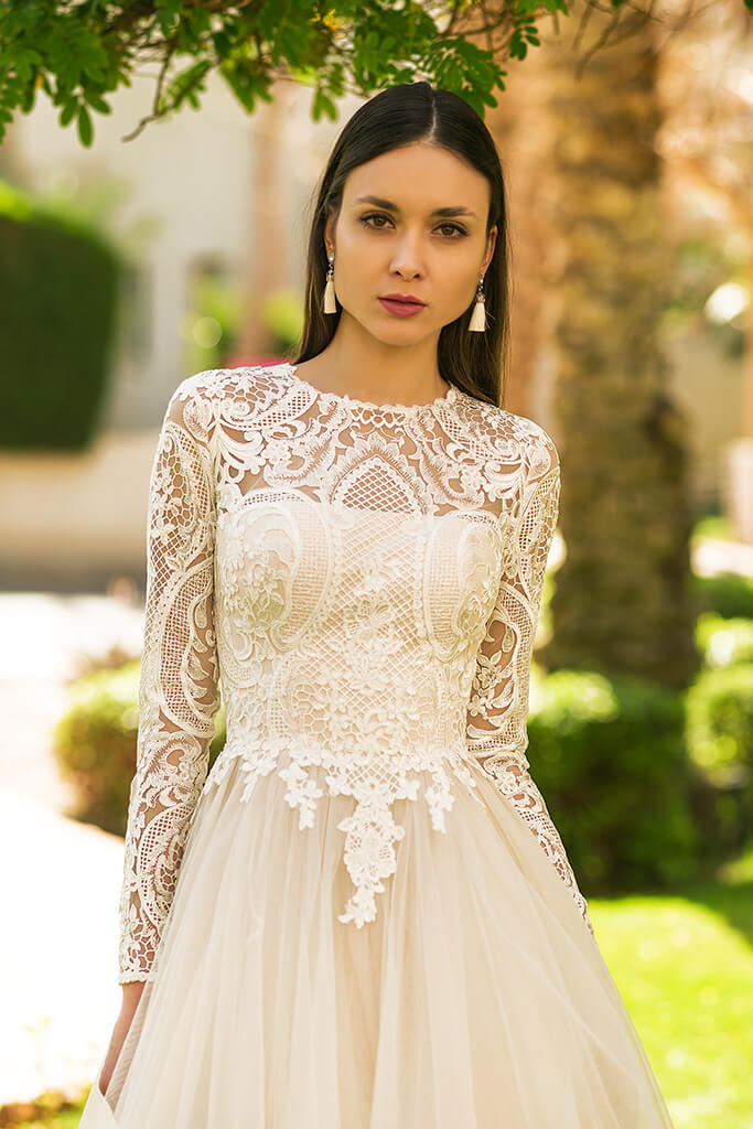 Bohemian A Line Oksana Wedding Dresses Jewel Neck Long Sleeve Tulle Lace Applique Wedding Gowns Sweep Train robe de mariée, Light sky blue
Bohemian A Line Oksana Wedding Dresses Jewel Neck Long Sleeve Tulle Lace Applique Wedding Gowns Sweep Train robe de mariée, Light sky blue