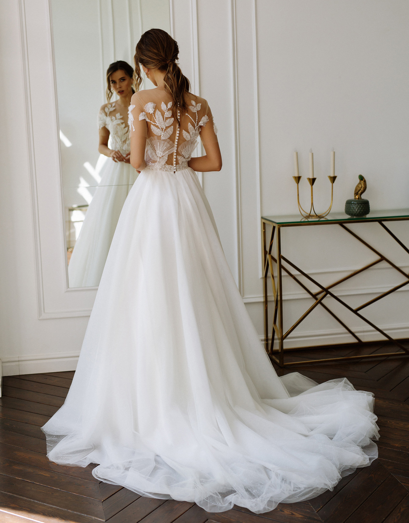 Bohemain A Line Wedding Dresses Sheer Neck Appliques Ruffles Wedding Dress Illusion Backless Sweep Train Bridal Gowns robes de mariée