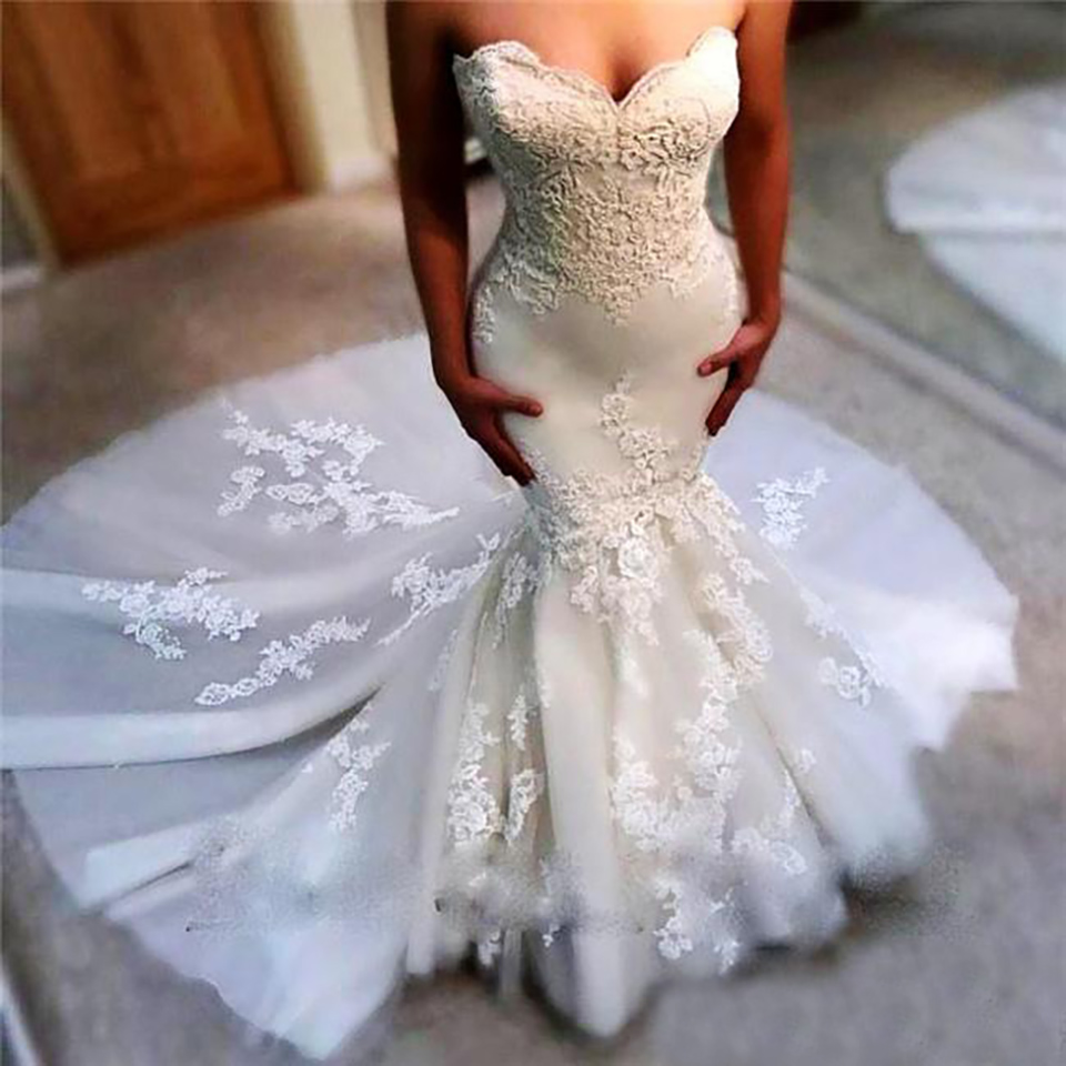 Vintage Lace Dresses Sweetheart Appliques Court Train Mermaid Wedding Gowns Corset Tulle Bridal Gown