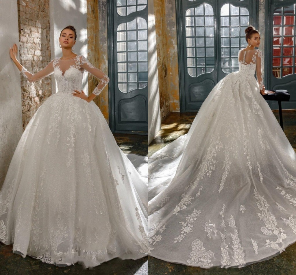 2020 Long Sleeve Ball Gown Wedding Dresses Puffy Tulle Skirt Lace Appliqued Formal Church Brides Dress Sheer O Neck Vestidos De Novia AL3598, Champagne
2020 Long Sleeve Ball Gown Wedding Dresses Puffy Tulle Skirt Lace Appliqued Formal Church Brides Dress Sheer O Neck Vestidos De Novia AL3598, Champagne