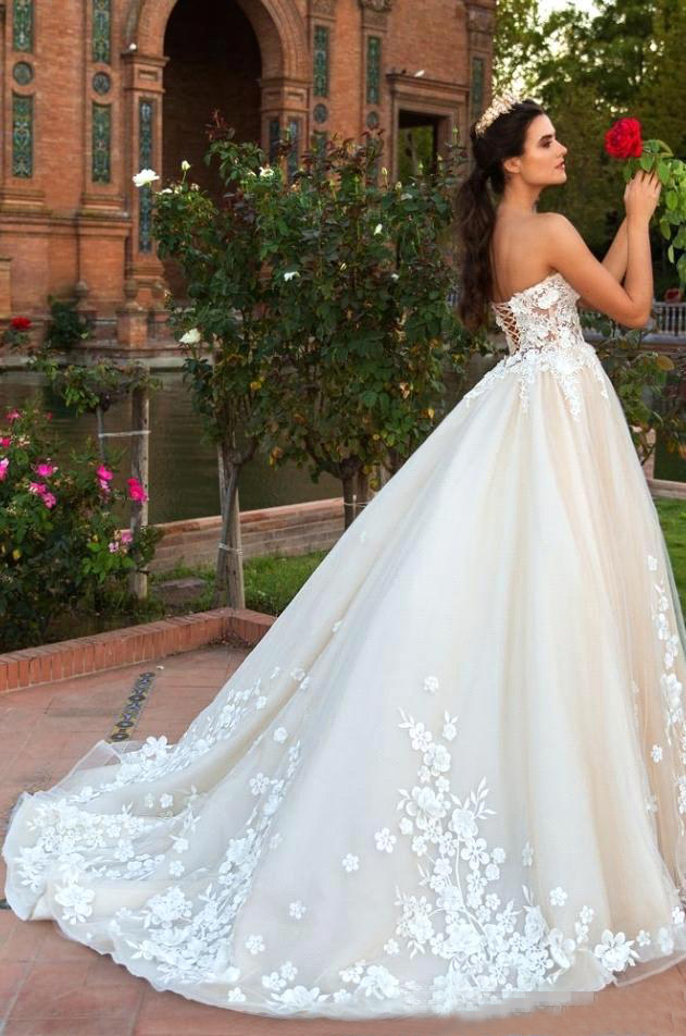 Sexy Sweetheart Ball Gown Wedding Dress Lace Appliqued Back Lace UP with Sweep Train Bridal Gowns Vestido de Noiva