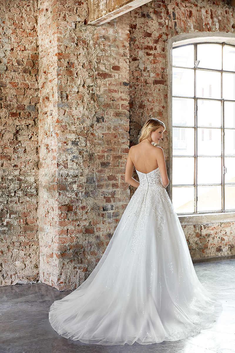 Eddy K 2019 Wedding Dresses Romantic A Line Sweetheart Sweep Train Bridal Gowns Lace Applique Plus Size Wedding Dress