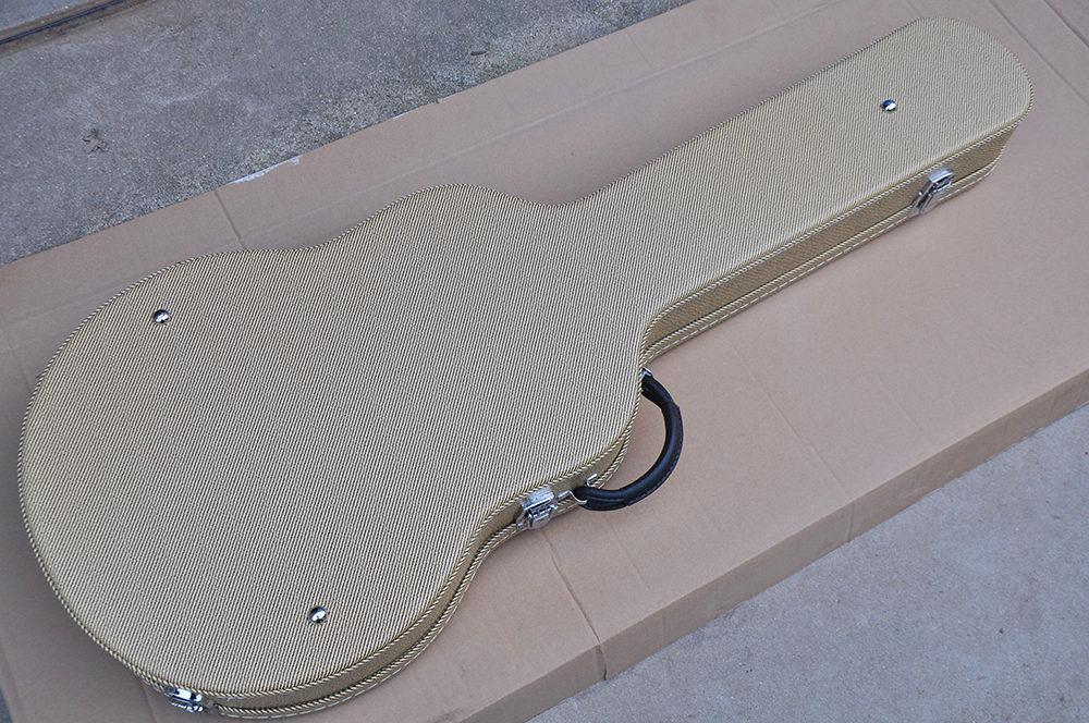 335 Electric Guitar Hardcase, Suitable for Thin Jazz / Double Cut-Away Electric Guitar,Size/Logo/Color Can Be Customized as Required
335 Electric Guitar Hardcase, Suitable for Thin Jazz / Double Cut-Away Electric Guitar,Size/Logo/Color Can Be Customized as Required