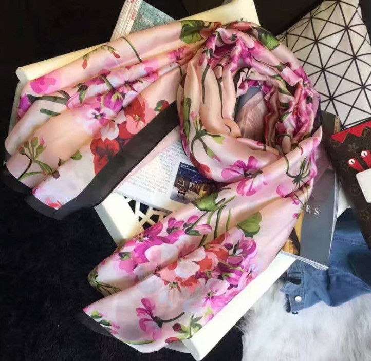 Wholesale-y 2020Fashion autumn and winter brand silk scarves timeless classic, super long shawl fashion women's soft silk scarves