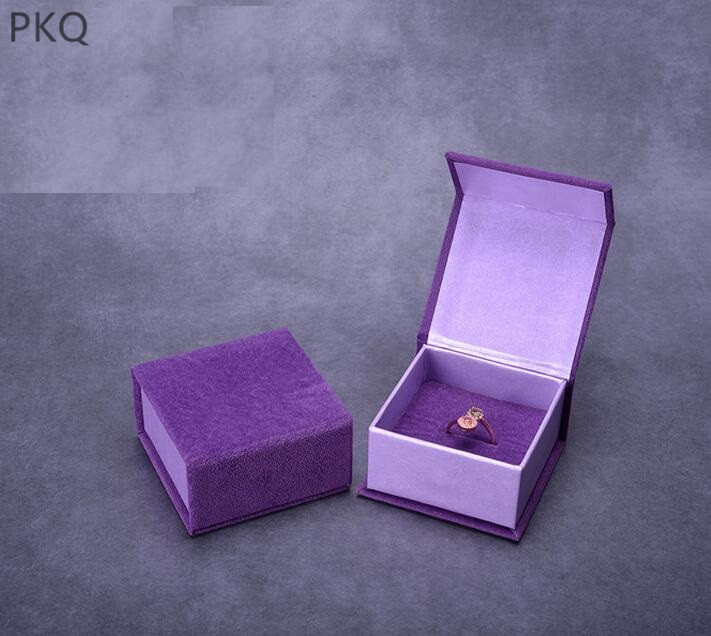 20pcs 6.5*6.5*3.5cm High-end Purple Squre Wedding Velvet Earrings Ring Box Jewelry Display Case Holder Gift Boxes Organizer
20pcs 6.5*6.5*3.5cm High-end Purple Squre Wedding Velvet Earrings Ring Box Jewelry Display Case Holder Gift Boxes Organizer