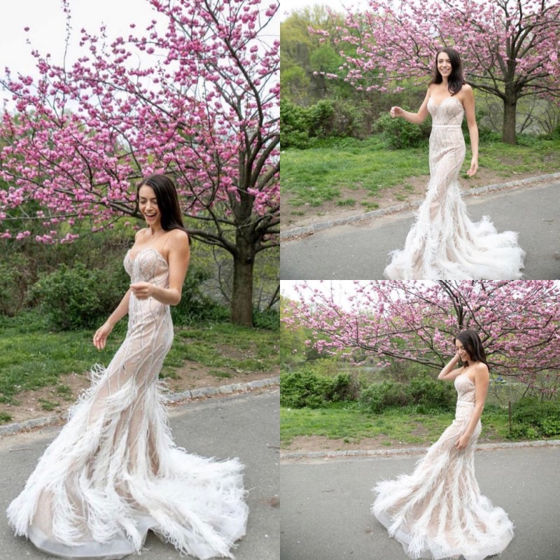 Sexy Sleeveless Feathers Mermaid Wedding Dresses Sheer Neck Beads Tulle Bridal Gowns Sweep Train Robes De Mariée, Dark green
Sexy Sleeveless Feathers Mermaid Wedding Dresses Sheer Neck Beads Tulle Bridal Gowns Sweep Train Robes De Mariée, Dark green
