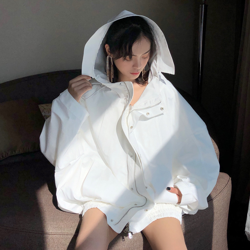 The new spring dress 2020 ins temperament goddess joker short white dust coat loose coat, See chart
The new spring dress 2020 ins temperament goddess joker short white dust coat loose coat, See chart