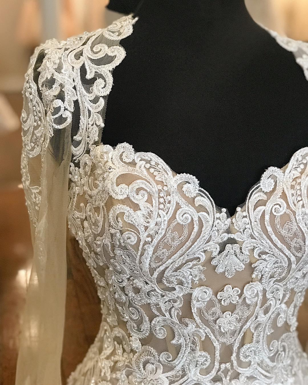 Graceful Lace Mermaid Wedding Dresses Sweetheart Neck Long Sleeves Backless Bridal Gowns Plus Size Appliqued Wedding Dress Cheap
