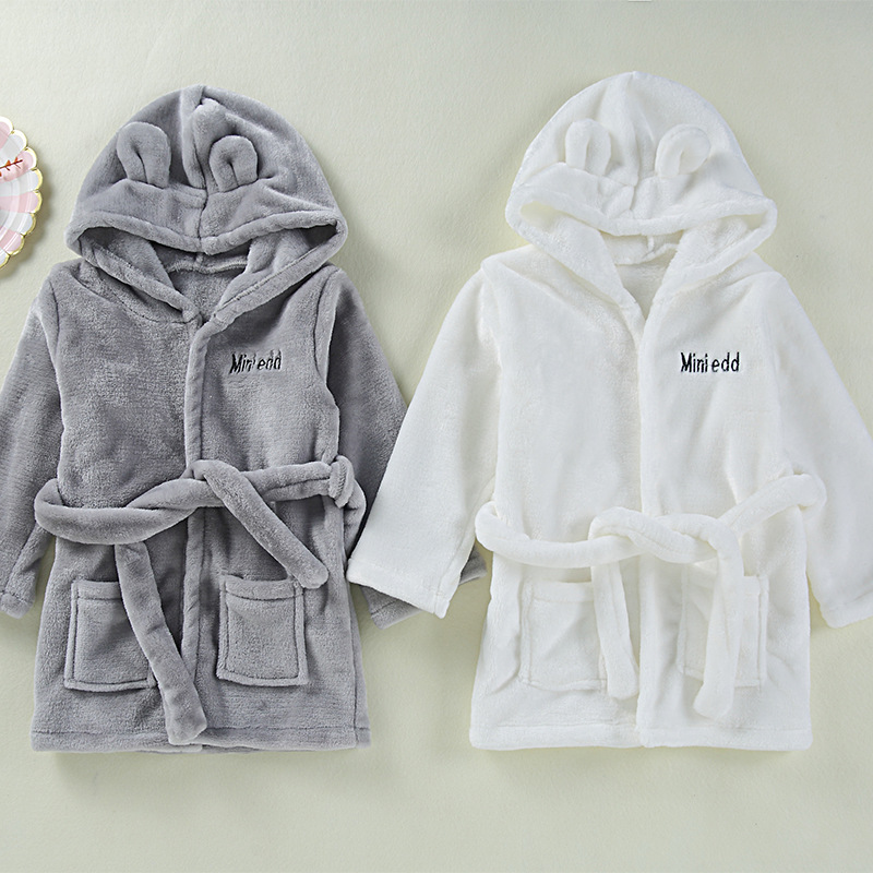 High Quality Children's Bathrobe Retail! Girls Boys Clothing Robes Soft Velvet Robe Pajamas Coral Children Dress Baby Clothes, White 
High Quality Children's Bathrobe Retail! Girls Boys Clothing Robes Soft Velvet Robe Pajamas Coral Children Dress Baby Clothes, White