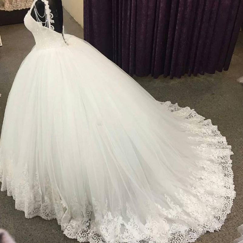 Spaghetti Straps Dresses Ball Gown Beaded Crystal Plus Size Wedding Dress Backless Bridal Gowns 0521
