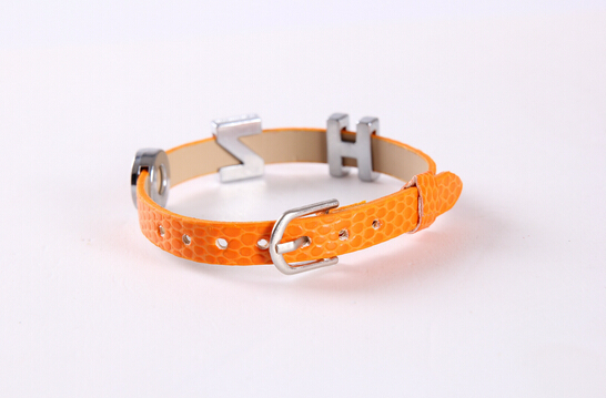 DIY Capital Letters 8mm Slide Charm Fashion Multicolored Paillette Snakeskin PU Leather Bracelet Wristband Fits Bracelet Hand Belt jm002pf
DIY Capital Letters 8mm Slide Charm Fashion Multicolored Paillette Snakeskin PU Leather Bracelet Wristband Fits Bracelet Hand Belt jm002pf