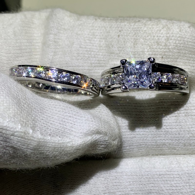 Victoria Top Selling Couple Rings Vintage Jewelry 925 Sterling Silver Princess Cut White Sapphire CZ Diamond Women Wedding Bridal Ring Set