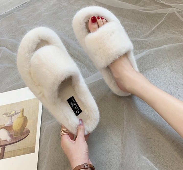 Maggie's Walker Women Fashion Faux Fur Slippers Sweet Candy-Colored slippery-proof Platform Spring Slippers Size 35~40, Dark khaki
Maggie's Walker Women Fashion Faux Fur Slippers Sweet Candy-Colored slippery-proof Platform Spring Slippers Size 35~40, Dark khaki