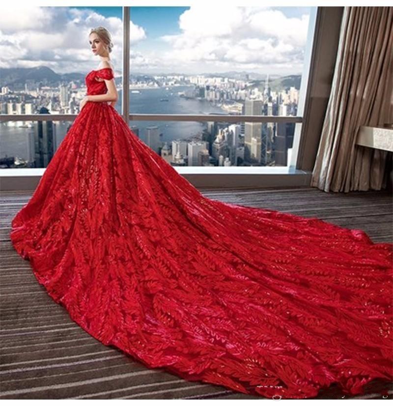 Luxurious Lace Wedding Dresses Custom Made Floor Length Off Shoulder Red Bridal Gowns Long Tail vestidos de novia