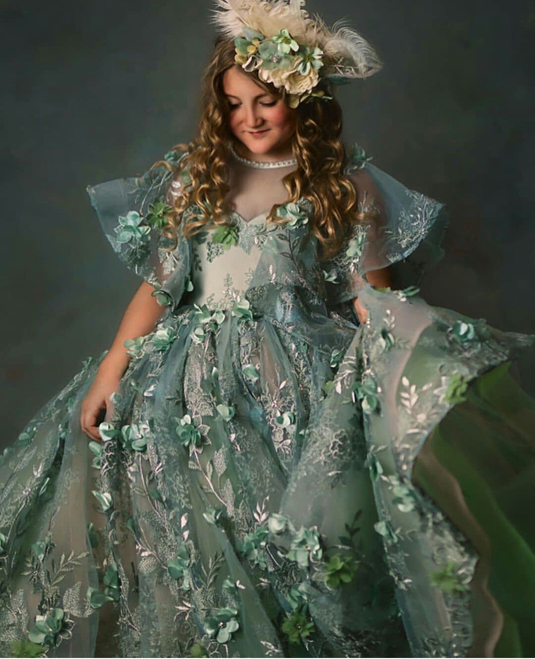 flower girl dresses jewel short sleeve appliqued lace hand made flower girl pageant gown sweep train custom made birthday gown hot sell