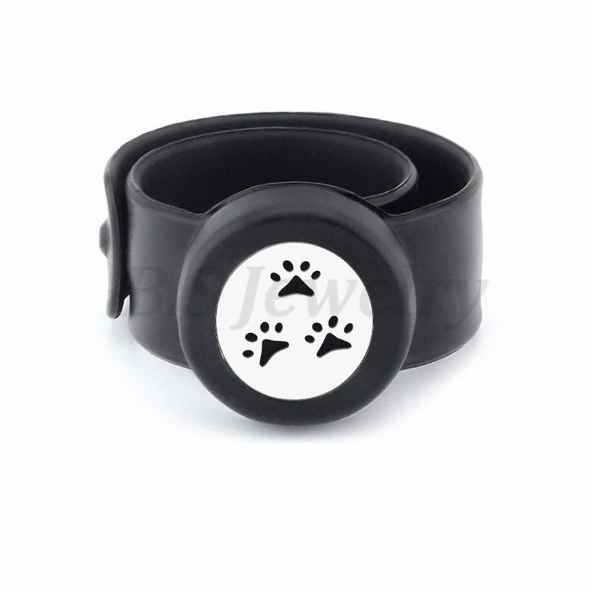 3 little paws 25mm Diffuser locket Kids Mosquito Repellent Bracelet Essential Oil Diffuser Locket Stretchable Silicone Slap Bracelet
3 little paws 25mm Diffuser locket Kids Mosquito Repellent Bracelet Essential Oil Diffuser Locket Stretchable Silicone Slap Bracelet