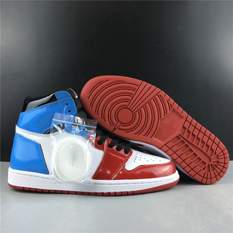 Hot Sale 1 High OG Fearless UNC Chicago Man Basketball Designer Shoes White University Blue Varsity Red Black Fashion Sneakers Good Quality
Hot Sale 1 High OG Fearless UNC Chicago Man Basketball Designer Shoes White University Blue Varsity Red Black Fashion Sneakers Good Quality