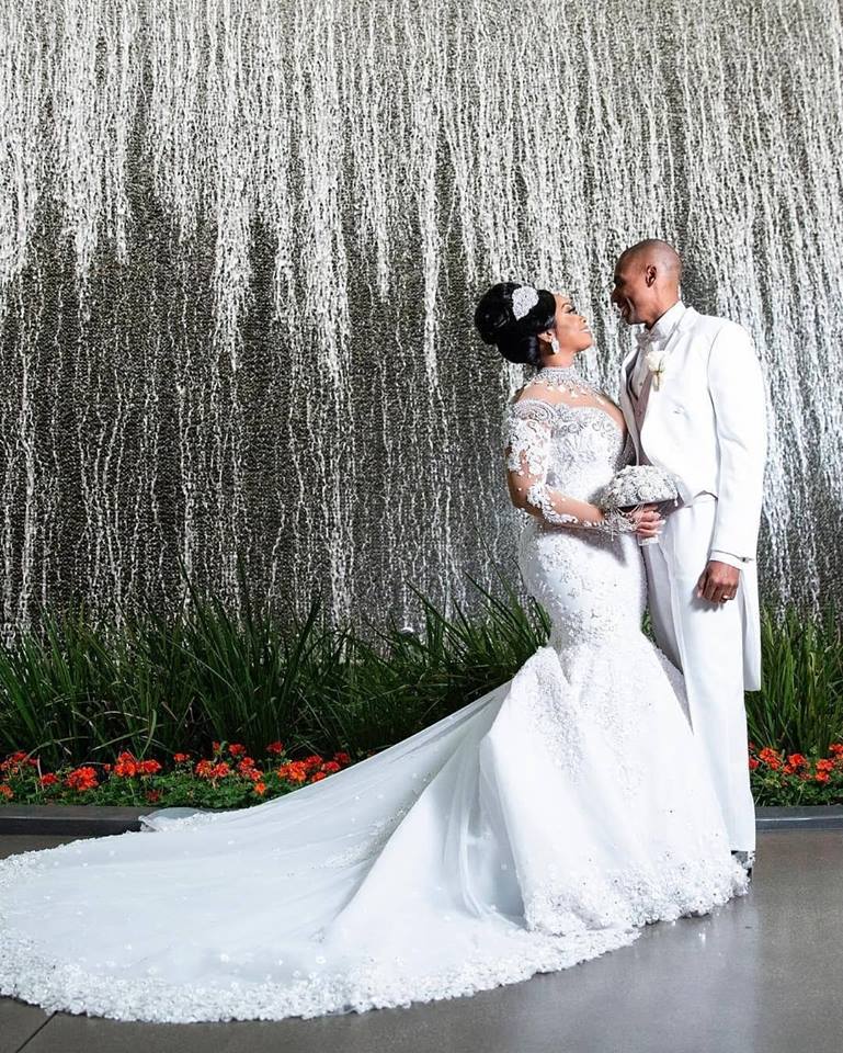 Elegant High Neck Plus Size Arabian Crystal Laced Mermaid Wedding Dress with Beads and Long Sleeves
