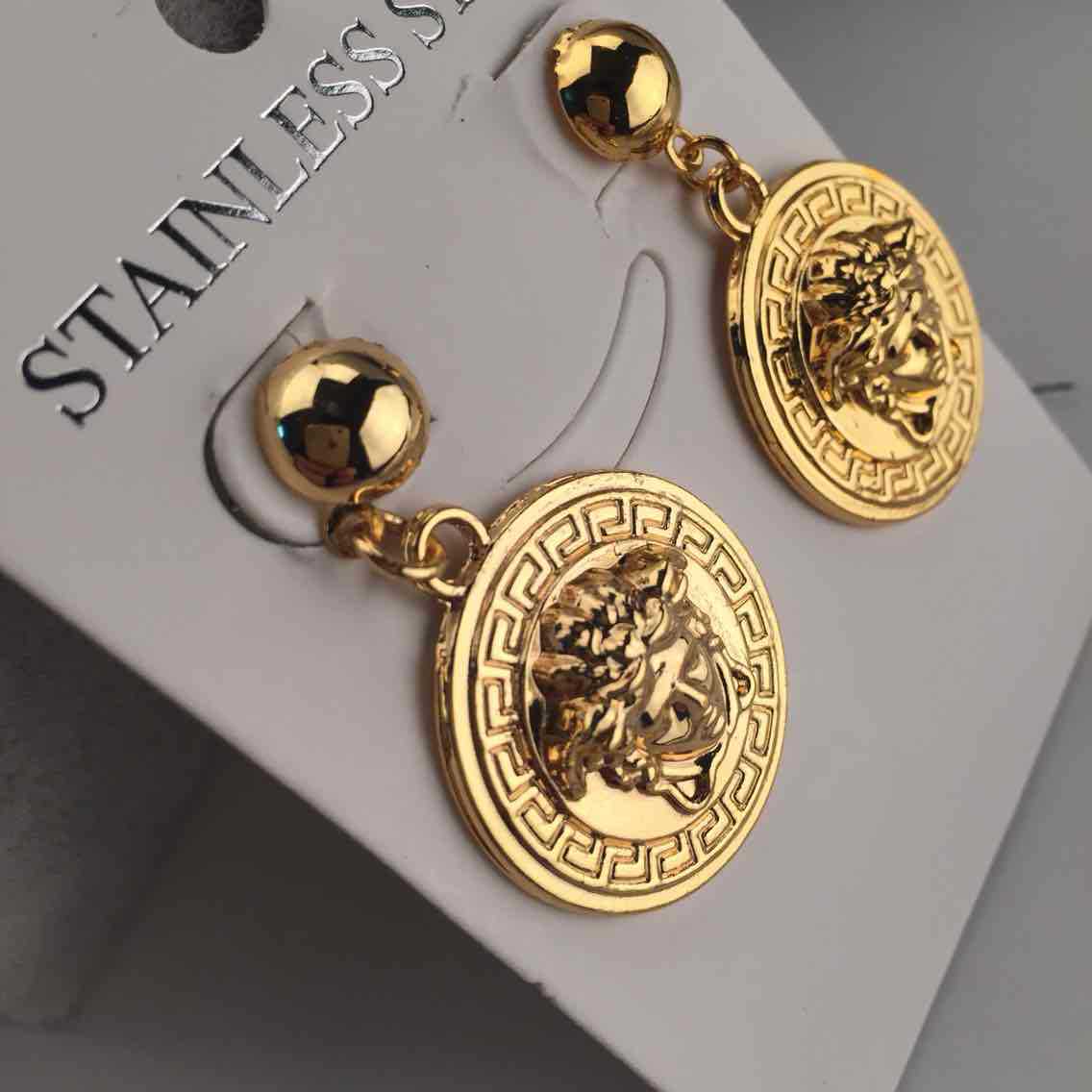 Famous wholesale head portrait fashion earring jewelry ear stud earrings eardrop stereoscopic 3D figure minimalism party birthday gifts
Famous wholesale head portrait fashion earring jewelry ear stud earrings eardrop stereoscopic 3D figure minimalism party birthday gifts