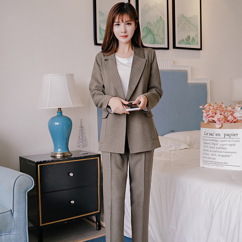 2020 small spring leisure suit women show thin coat suits career suits two-piece women's temperament, Black
2020 small spring leisure suit women show thin coat suits career suits two-piece women's temperament, Black