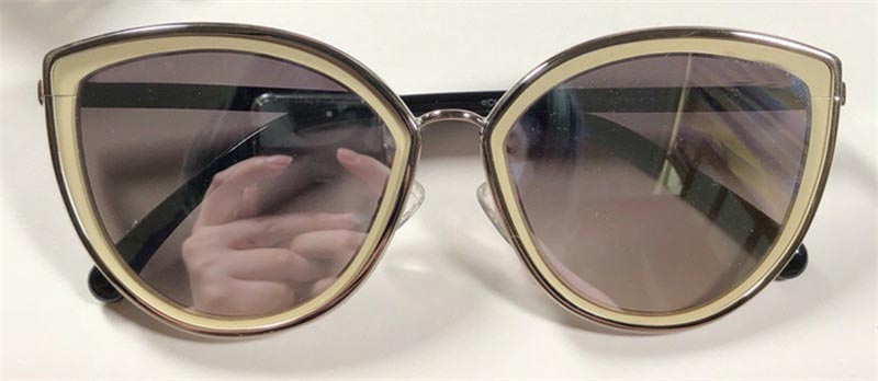 Luxury-New fashion designer sunglasses 4222 charming cat eye frame popular style for women top quality selling uv400 protection eyewear 
Luxury-New fashion designer sunglasses 4222 charming cat eye frame popular style for women top quality selling uv400 protection eyewear