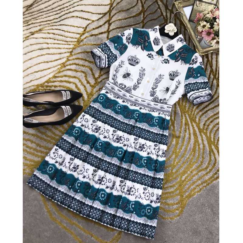 1.12 High quality 2020 Vintage Elegant Short Sleeve Animal Print Single Breasted Blouse +High waist Print Pleated Skirt Suit, As picture
1.12 High quality 2020 Vintage Elegant Short Sleeve Animal Print Single Breasted Blouse +High waist Print Pleated Skirt Suit, As picture