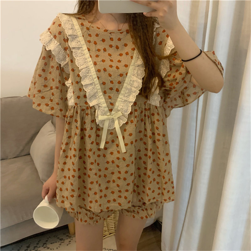 Chic 2020 Cute Thin Lace Up loose Flowers Retro Cute Sweet Stylish Vintage Pajamas Suits Ruffles Brief Home Clothes, Photo color
Chic 2020 Cute Thin Lace Up loose Flowers Retro Cute Sweet Stylish Vintage Pajamas Suits Ruffles Brief Home Clothes, Photo color