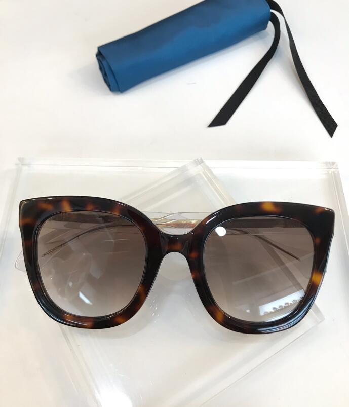 New fashion women sunglasses 0564 men sunglasses simple and generous men sun glasses outdoor uv400 protection eyewear with case, White;black
New fashion women sunglasses 0564 men sunglasses simple and generous men sun glasses outdoor uv400 protection eyewear with case, White;black