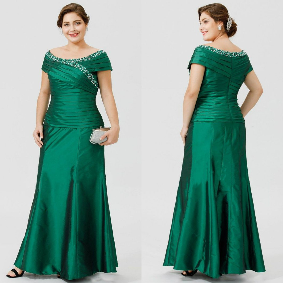 Green Elegant Mother of the Bride Dresses Scoop Neck Plus Size Vintage Satin Crystal Long Formal Evening Dress Party Wear
Green Elegant Mother of the Bride Dresses Scoop Neck Plus Size Vintage Satin Crystal Long Formal Evening Dress Party Wear