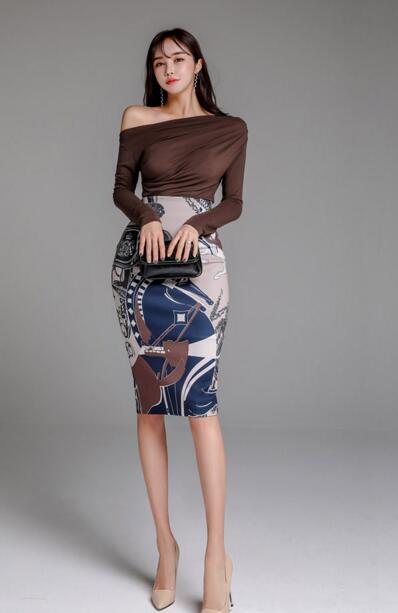 Women' Two-Piece Korean Slim Fit Slim Knitted Shoulder Top Printed Hip Skirt Set, As the picture
Women' Two-Piece Korean Slim Fit Slim Knitted Shoulder Top Printed Hip Skirt Set, As the picture