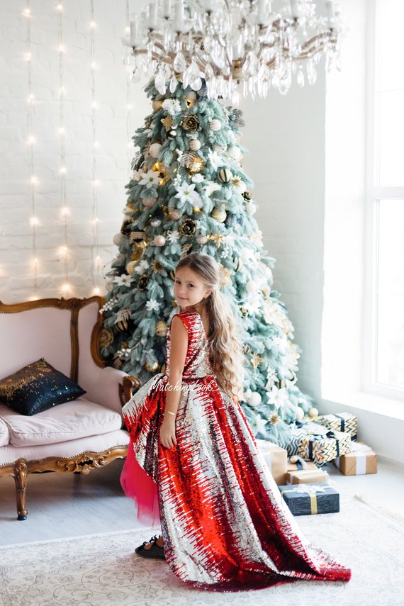 Christmas Flower Girl Dresses Sweep Train Sequins Jewel Neck A Line Girls Princess Dress Custom Made Cute Kids Formal Gowns Appliques