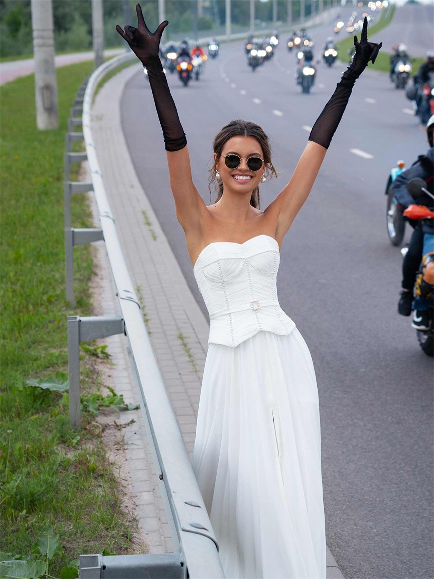 aline side high split wedding dress backless pearl sweep train bridal gown sleeveless sweetheart wedding gowns custom made