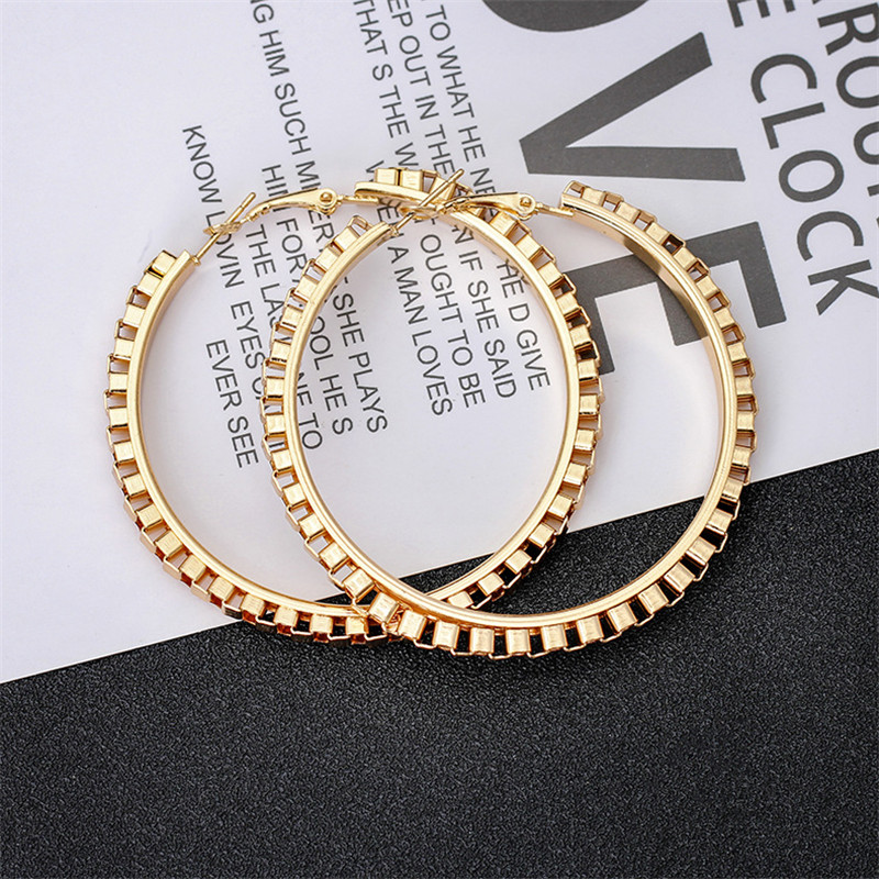 1Pair European Punk Hoop Earrings for Women Men Metal Big Woman Circle Earings Slope Womens Gift Jewelry Accessory E136
1Pair European Punk Hoop Earrings for Women Men Metal Big Woman Circle Earings Slope Womens Gift Jewelry Accessory E136