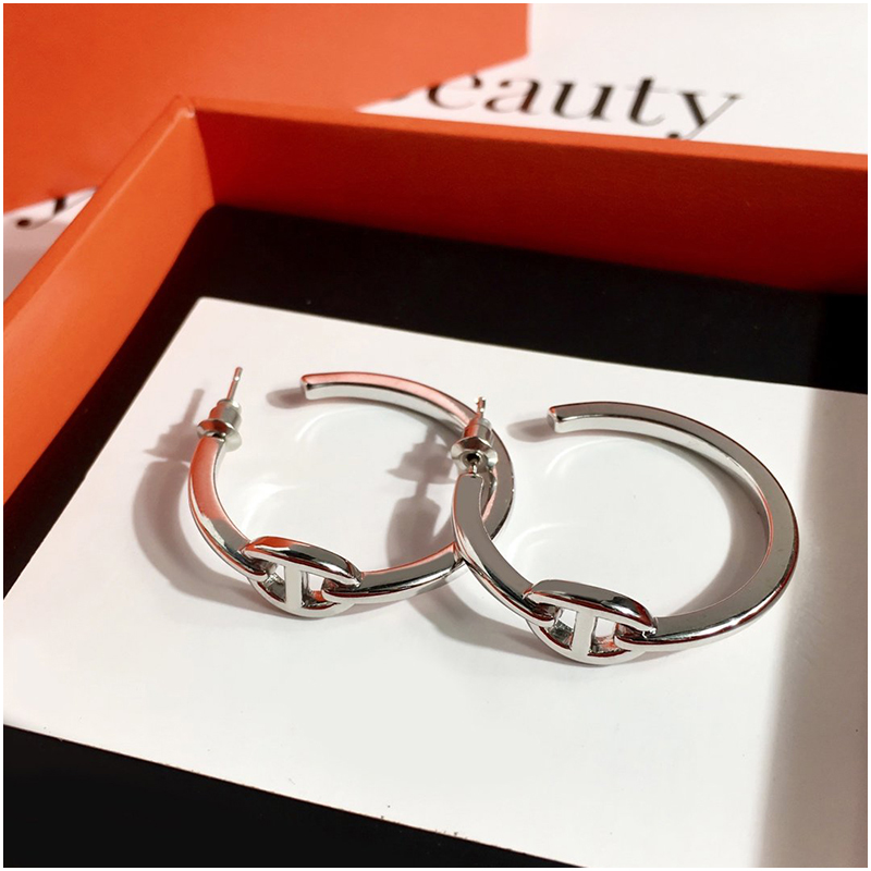 Arc Earrings for Women Simple Geometric Retro Wild Cool Diamonds Gorgeous Exaggerated Big Round Solid Color Earrings with Box with Stamp
Arc Earrings for Women Simple Geometric Retro Wild Cool Diamonds Gorgeous Exaggerated Big Round Solid Color Earrings with Box with Stamp