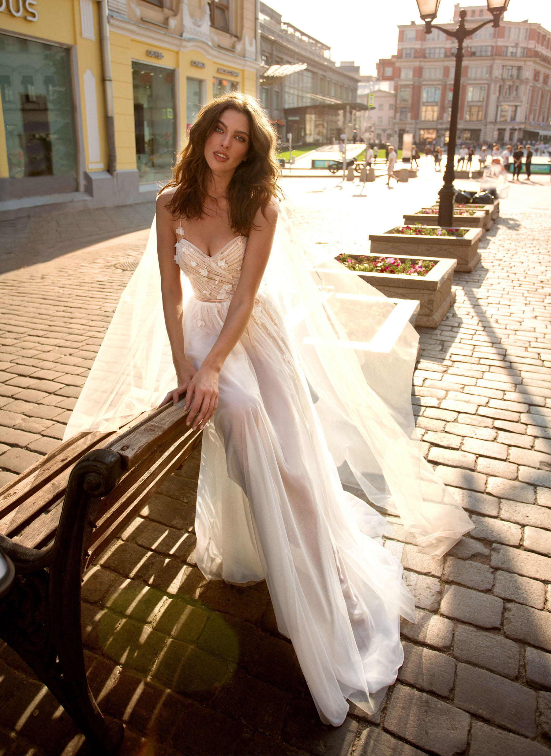 spaghetti beach wedding dresses 3d floral appliques tulle sweep train beaded robe de marie backless boho bridal gowns with wraps