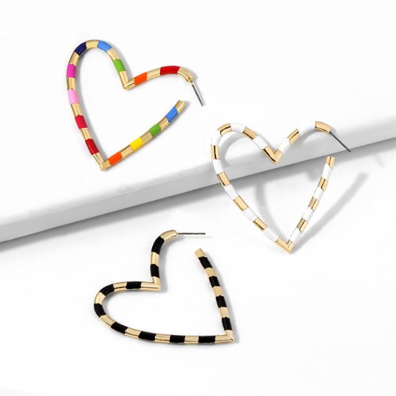 Dangle & Chandelier Multicolor Striped Earrings Women Hollow Out Heart-Shaped Drop Simple Minimalist Love Wedding Accessories Gift 2021
Dangle & Chandelier Multicolor Striped Earrings Women Hollow Out Heart-Shaped Drop Simple Minimalist Love Wedding Accessories Gift 2021