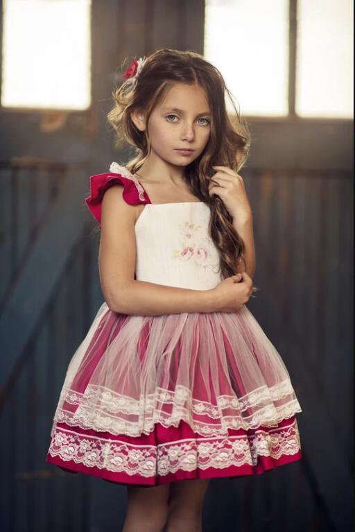 Short Mini Flowers Girls Dresses For Wedding Square Lace Appliques Flower Kids Pageant Gowns Tiered Tutu Birthday Party Dress
