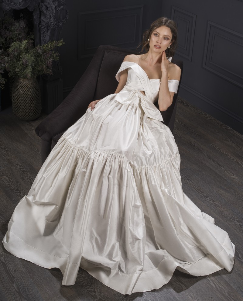 Hod Lihi A E Beach Wedding Dresses Off The Shoulder Neck Ruched Bohemian Bridal Gowns Sweep Train Taffeta Boho Robe De Mari E