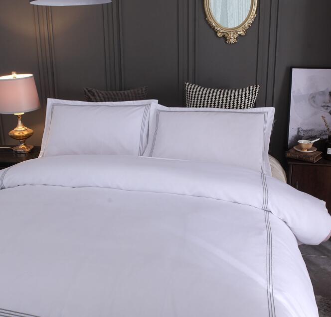 White Solid Color Bedding Set 3 Pcs Duvet Cover Set Bedcloth with Pillowcase Queen King Size