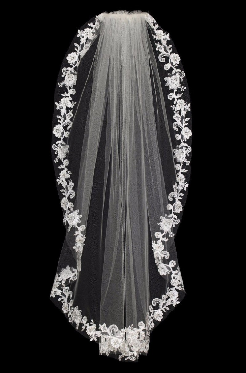 One Layer Short Bridal Veils Pearl Lace Appliqued Simple Veil Custom Made Wedding Accessories Beaded Veil