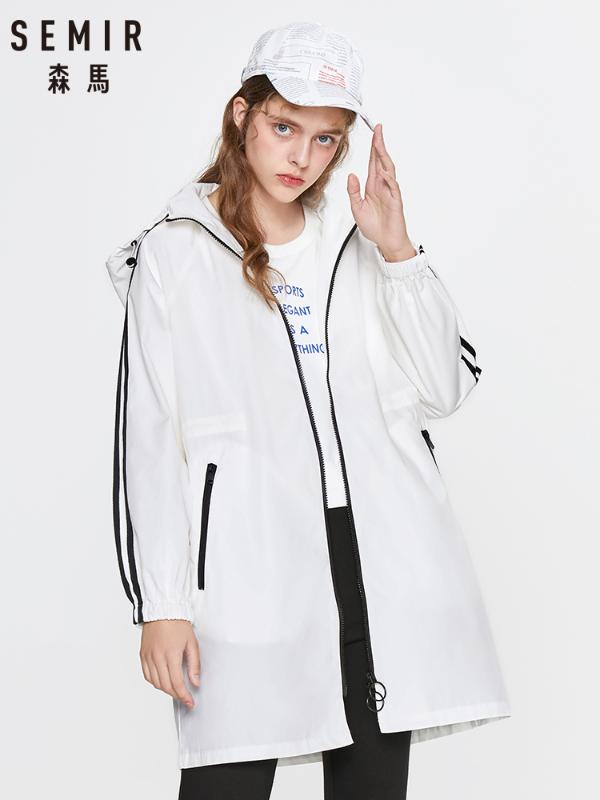 SEMIR Loose trench coat women 2020 spring new tide sports jacket women hooded mid-length casual trench female, Khaki
SEMIR Loose trench coat women 2020 spring new tide sports jacket women hooded mid-length casual trench female, Khaki